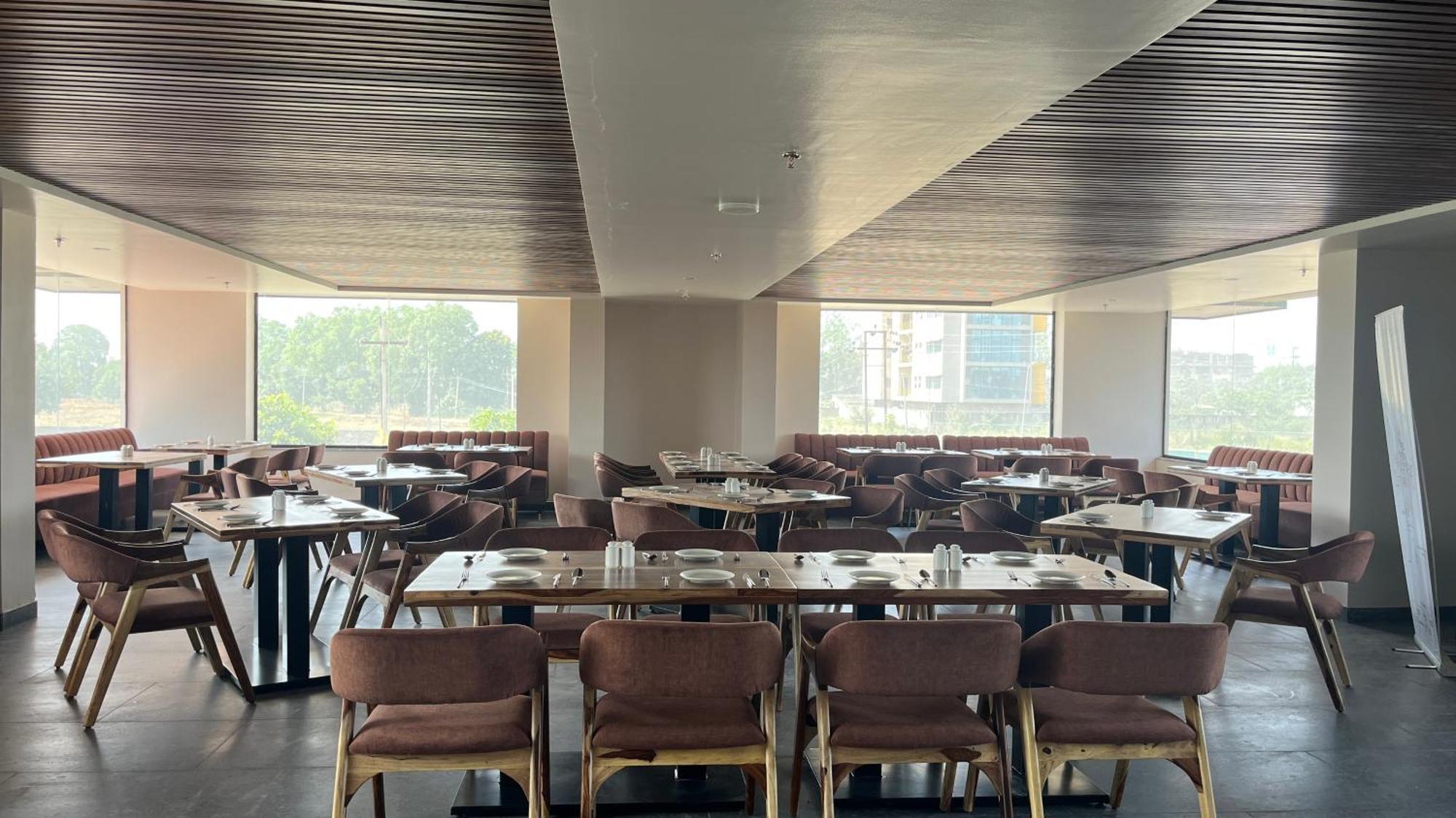 Clarks Inn Suites Dzsaipur Kültér fotó