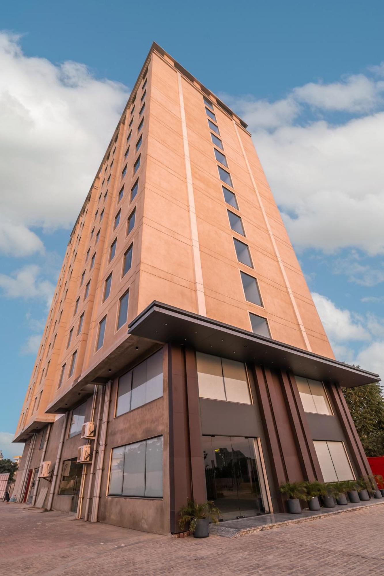 Clarks Inn Suites Dzsaipur Kültér fotó